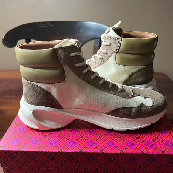 Tory Burch Good Luck Hiker NEW - Picture 10 of 10